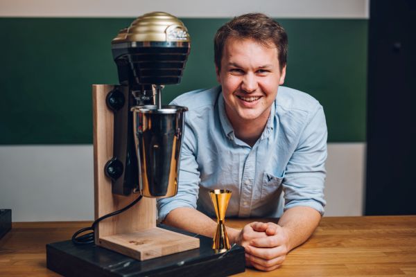 Markus Brun mit seiner Trophäe